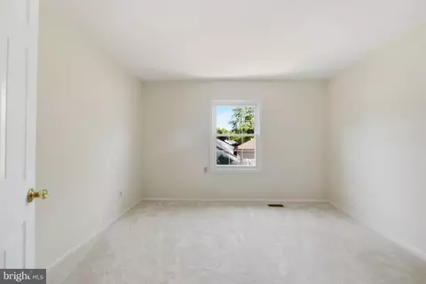 Bedroom - 6700 Passageway Pl, Burke, VA 22015 photo 3 of 4