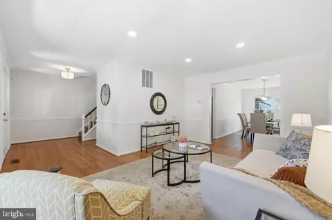 Living - 6700 Passageway Pl, Burke, VA 22015 photo 3 of 4