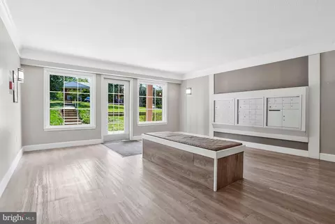 Entry Way - 7640 Provincial Dr #110, Mclean, VA 22102 photo 4 of 4