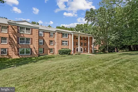7640 Provincial Dr #110, Mclean, VA 22102