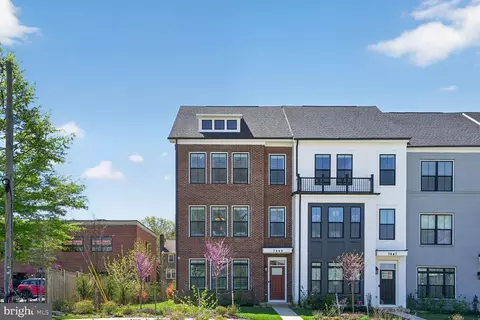 7449 Rocky Creek Ter, Annandale, VA 22003