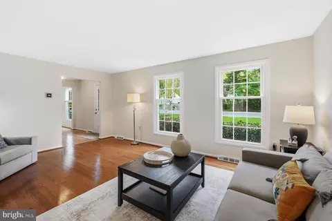 Living - 10908 Howland Dr, Reston, VA 20191 photo 2 of 3