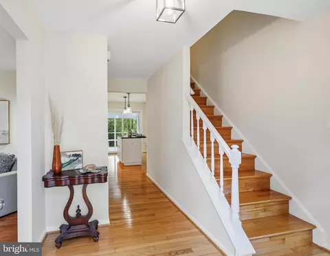 Entry Way - 10908 Howland Dr, Reston, VA 20191 photo 2 of 3