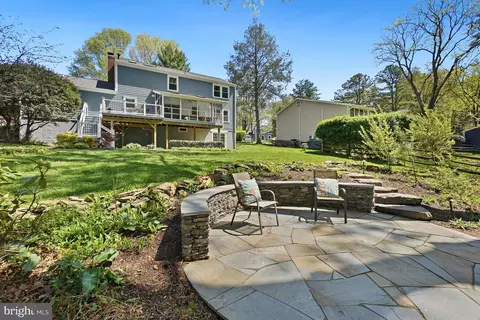 Exterior - 10908 Howland Dr, Reston, VA 20191 photo 10 of 12