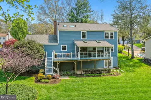 Exterior - 10908 Howland Dr, Reston, VA 20191 photo 9 of 12