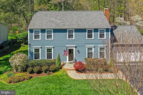 Exterior - 10908 Howland Dr, Reston, VA 20191 photo 2 of 12