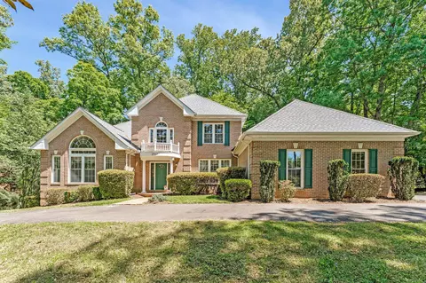2927 Beau Ln, Fairfax, VA 22031