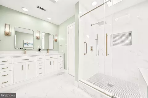 Bath - 6925 Old Dominion Dr, Mclean, VA 22101 photo 2 of 8
