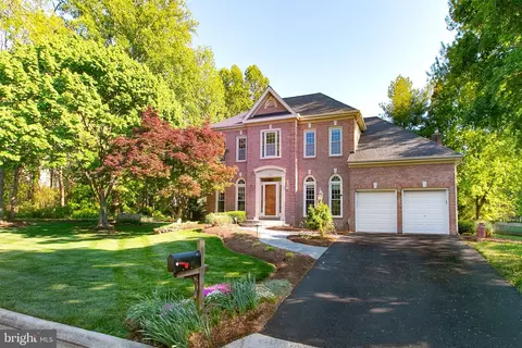 13897 Lewis Mill Way, Chantilly, VA 20151