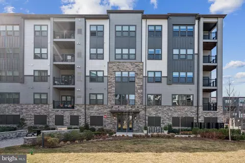 12875 Mosaic Park Way #4-J, Herndon, VA 20171
