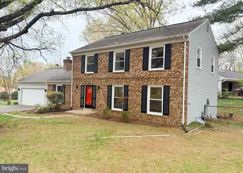 5400 Ellzey Dr, Fairfax, VA 22032