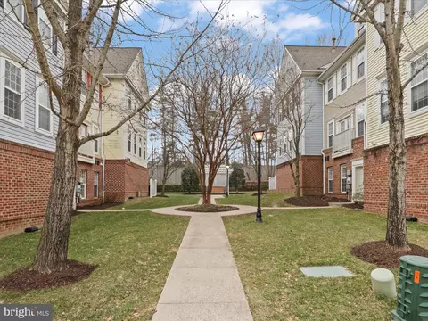 8065 Nicosh Circle Ln #55, Falls Church, VA 22042