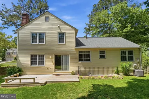 Exterior - 7783 Tangier Dr, Springfield, VA 22153 photo 4 of 8