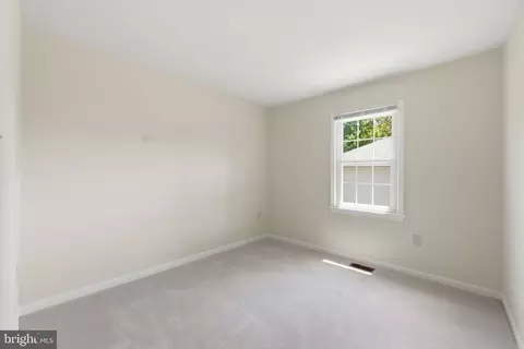 Bedroom - 7783 Tangier Dr, Springfield, VA 22153 photo 2 of 7