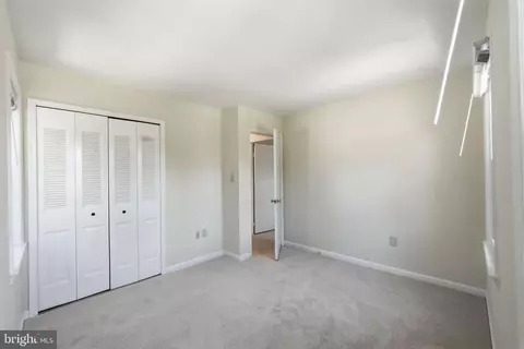 Bedroom - 7783 Tangier Dr, Springfield, VA 22153 photo 5 of 7
