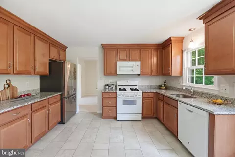 Kitchen - 7783 Tangier Dr, Springfield, VA 22153 photo 2 of 2