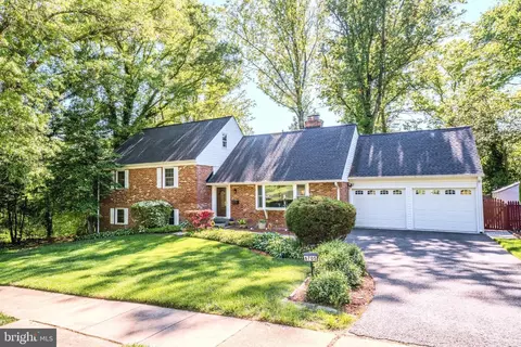 6705 Bracken Ct, Springfield, VA 22152