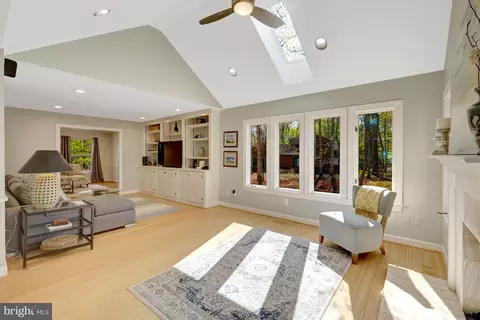 11809 Triple Crown Rd, Reston, VA 20191 photo 12