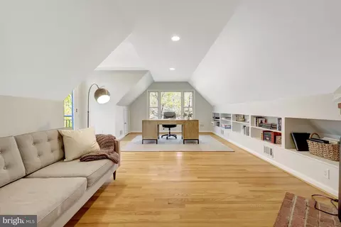 11809 Triple Crown Rd, Reston, VA 20191 photo 36