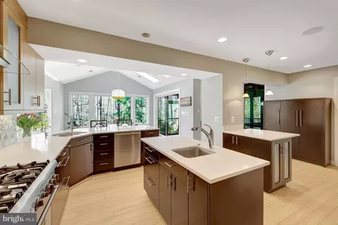 11809 Triple Crown Rd, Reston, VA 20191 photo 26