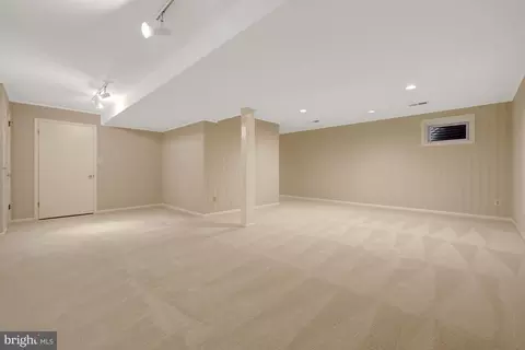 11809 Triple Crown Rd, Reston, VA 20191 photo 51