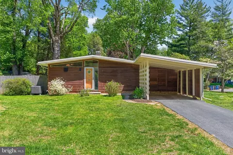 2931 Pine Spring Rd, Falls Church, VA 22042