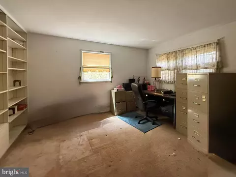 Bedroom - 1107 Dead Run Dr, Mclean, VA 22101 photo 2 of 2