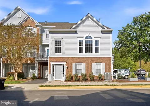 6338 Eagle Ridge Ln #A, Alexandria, VA 22312