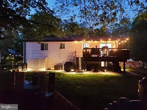 Exterior - 8373 Magic Leaf Rd, Springfield, VA 22153 photo 19 of 19