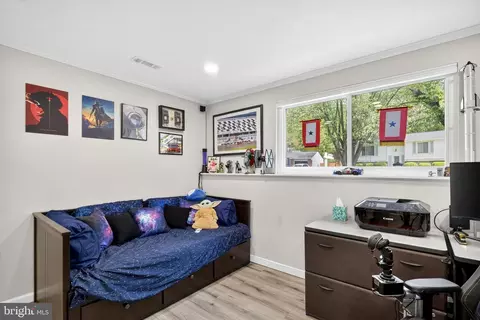 Bedroom - 8373 Magic Leaf Rd, Springfield, VA 22153 photo 9 of 9