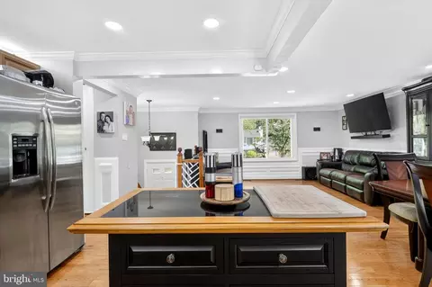 Entry Way - 8373 Magic Leaf Rd, Springfield, VA 22153 photo 1 of 3