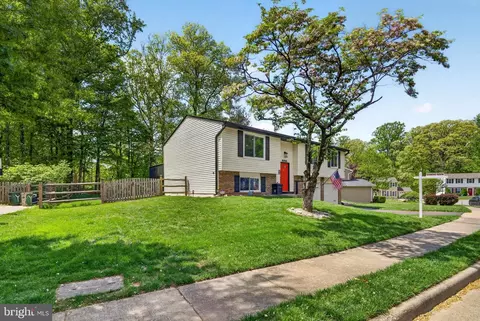 Exterior - 8373 Magic Leaf Rd, Springfield, VA 22153 photo 5 of 19