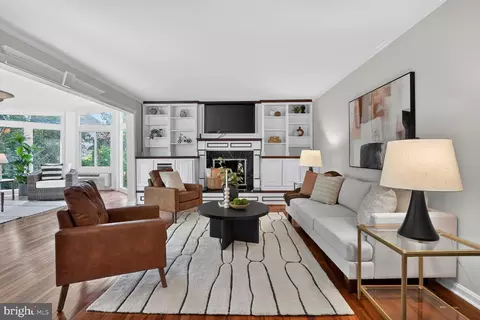 Living - 7801 Huntsman Blvd, Springfield, VA 22153 photo 2 of 2