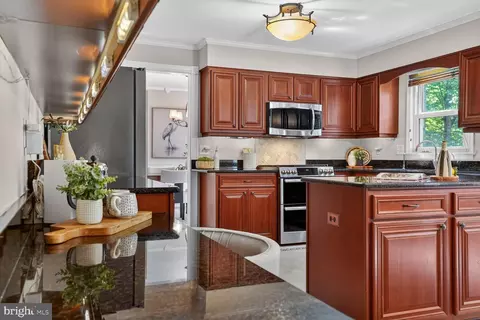 Kitchen - 7801 Huntsman Blvd, Springfield, VA 22153 photo 4 of 4