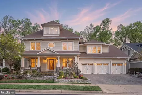 7286 Highland Estates Pl, Falls Church, VA 22043