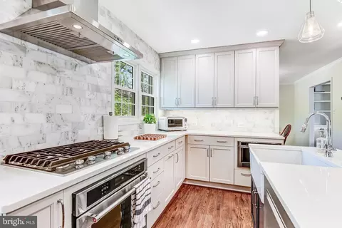 Kitchen - 6600 Kensal Ct, Springfield, VA 22152 photo 3 of 5