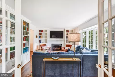 Living - 6600 Kensal Ct, Springfield, VA 22152 photo 1 of 3