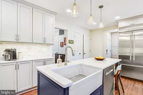 Kitchen - 6600 Kensal Ct, Springfield, VA 22152 photo 4 of 5