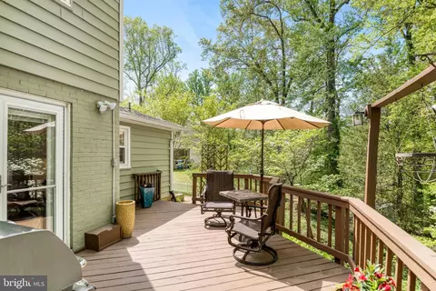 Exterior - 6600 Kensal Ct, Springfield, VA 22152 photo 4 of 7