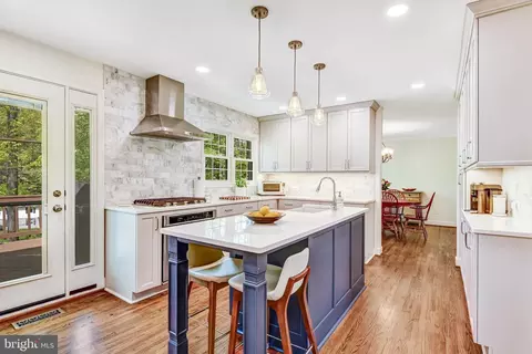 Kitchen - 6600 Kensal Ct, Springfield, VA 22152 photo 2 of 5