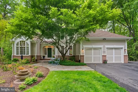 3208 Upper Wynnewood Pl, Herndon, VA 20171