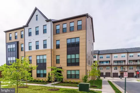 4902 Longmire Way #24, Chantilly, VA 20151