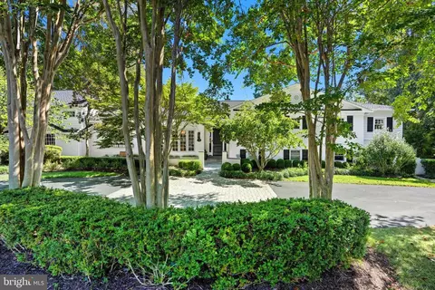 8455 Portland Pl, Mclean, VA 22102