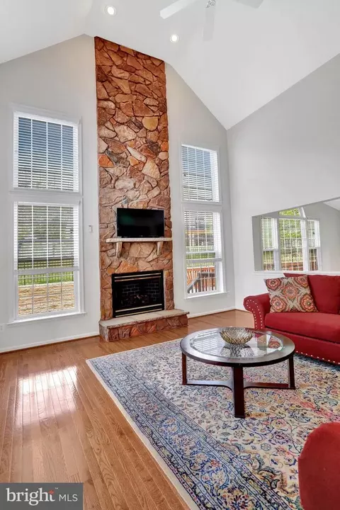 Living - 6247 Rolling Spring Ct, Springfield, VA 22152 photo 4 of 7