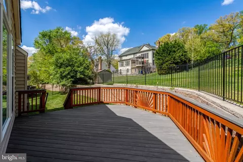 Exterior - 6247 Rolling Spring Ct, Springfield, VA 22152 photo 2 of 3