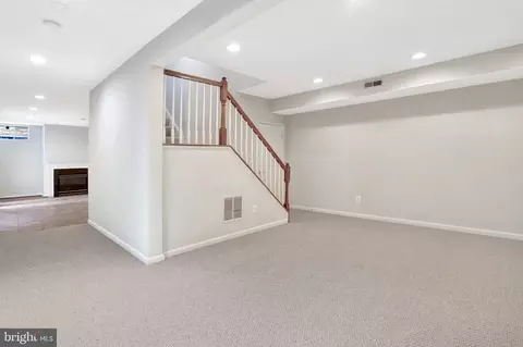 Living - 6247 Rolling Spring Ct, Springfield, VA 22152 photo 6 of 7