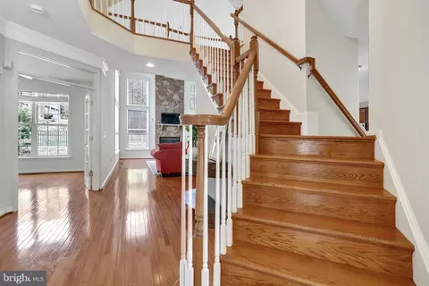 Entry Way - 6247 Rolling Spring Ct, Springfield, VA 22152 photo 1 of 2