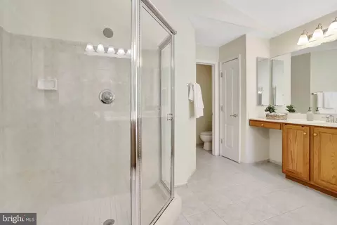 Bath - 6247 Rolling Spring Ct, Springfield, VA 22152 photo 3 of 6