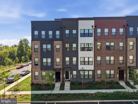 4605 Olivine Dr #96, Chantilly, VA 20151