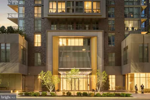 7887 Jones Branch Dr #1503, Mclean, VA 22102